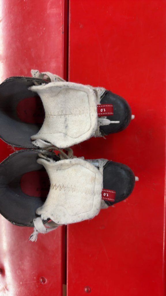 Easton Hockey Skates Stealth S1 Silver/Black Used Size 1.0