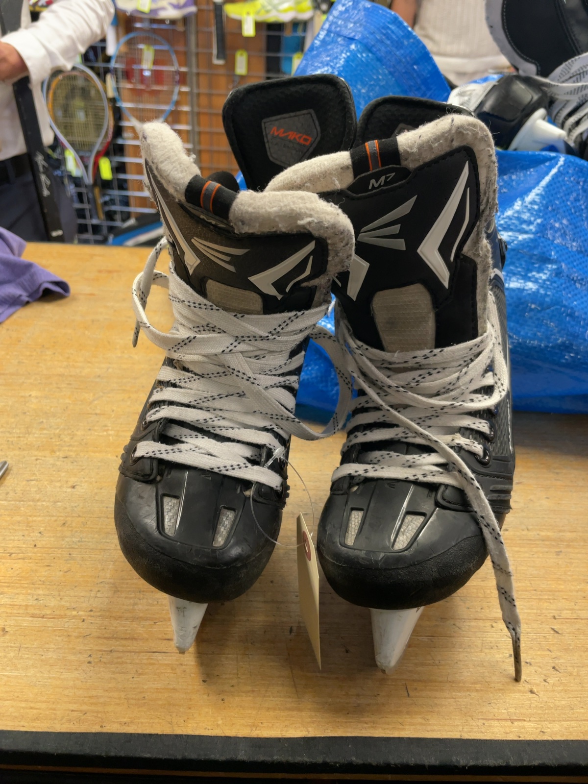 Easton Mako M7 Size 3.5 Hockey Skates