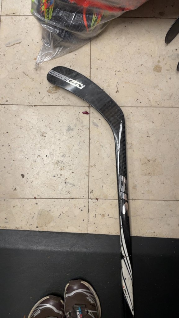 Easton Stealth S19 RH Hockey Stick