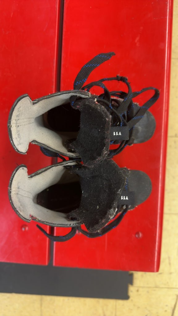 Easton Stealth X-Treme Youth Ice Hockey Skates Used Size 11Y