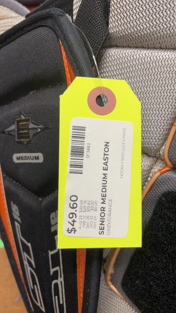 Easton Synergy ST16 Senior Medium Hockey Shoulder Pads