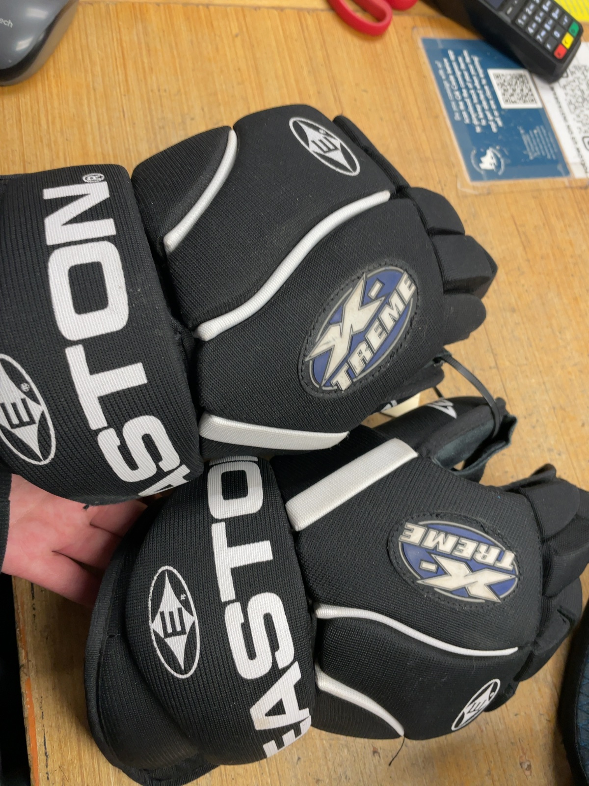 Easton X-Treme 14.5" Hockey Gloves