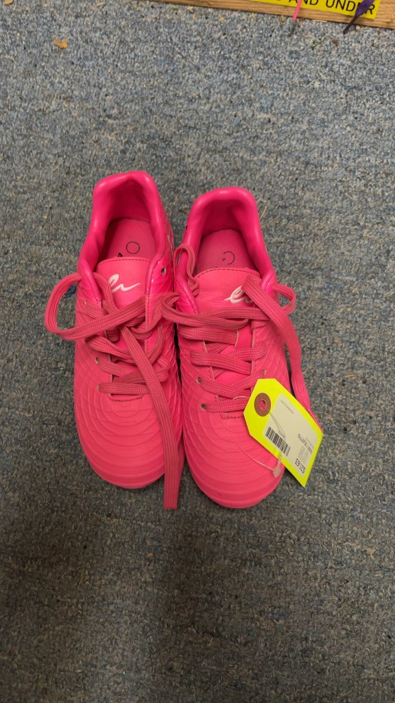 Eletto Pink/White Soccer Cleats - Size 1