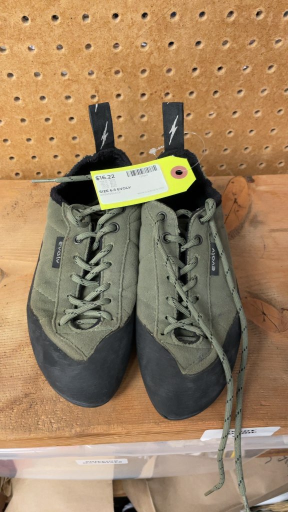 Evolv Rock Climbing Shoes Size 6.5