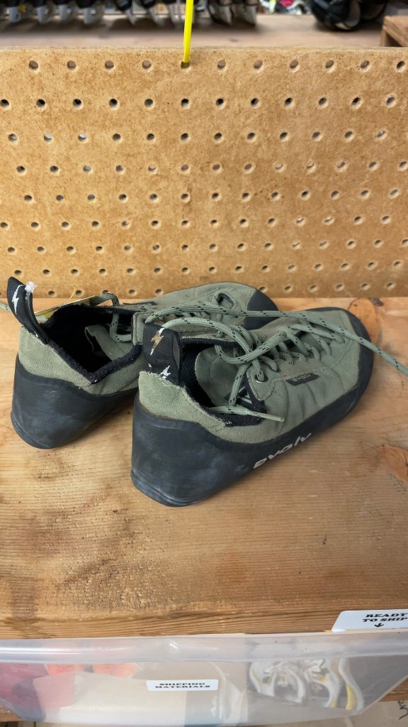 Evolv Rock Climbing Shoes Size 6.5