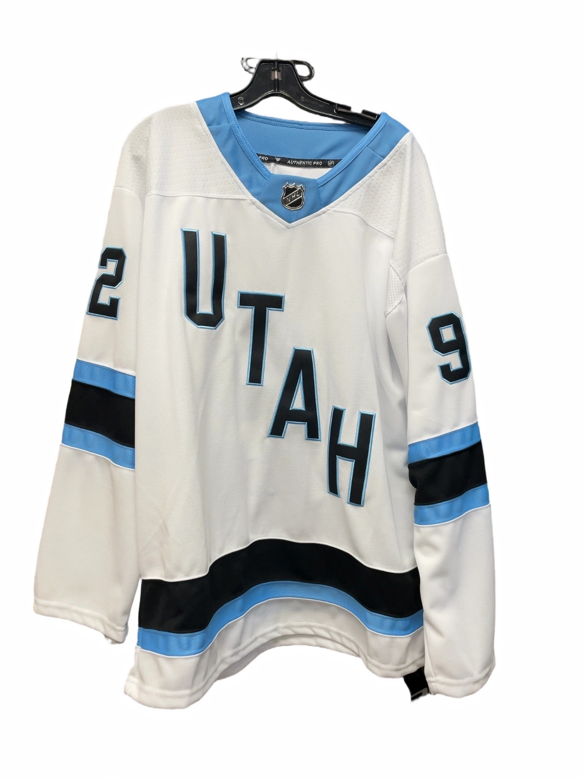 Fanatics Utah Hockey Club Logan Cooley #92 Size Large Away Jersey