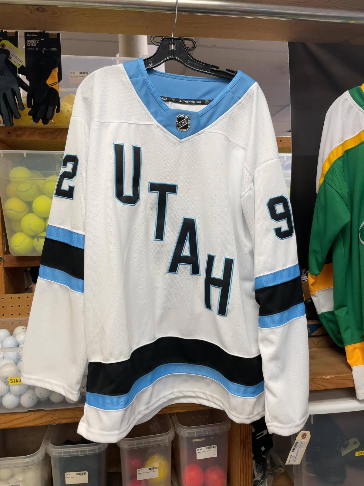 Fanatics Utah Hockey Club Logan Cooley #92 Size Large Away Jersey