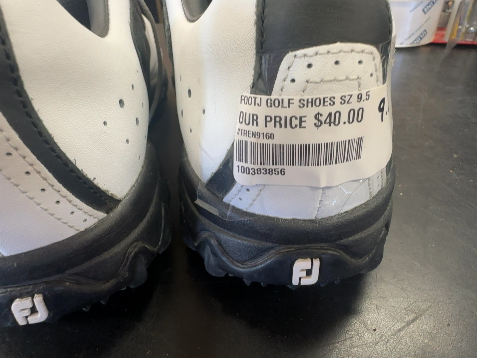 FootJoy Contour Series Golf Shoes - Size 9.5