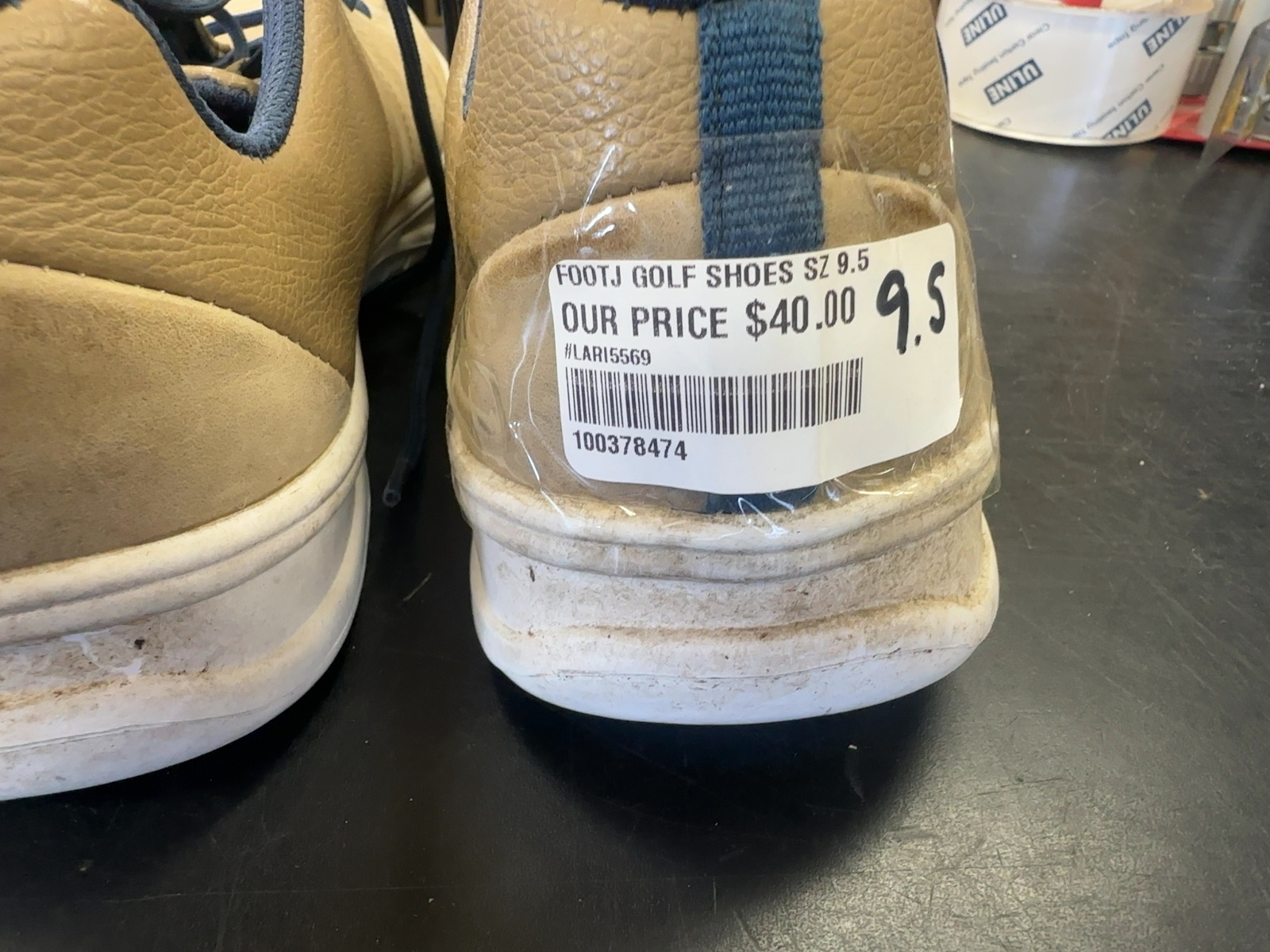 FootJoy Contour Spikeless Golf Shoes - Size 9.5