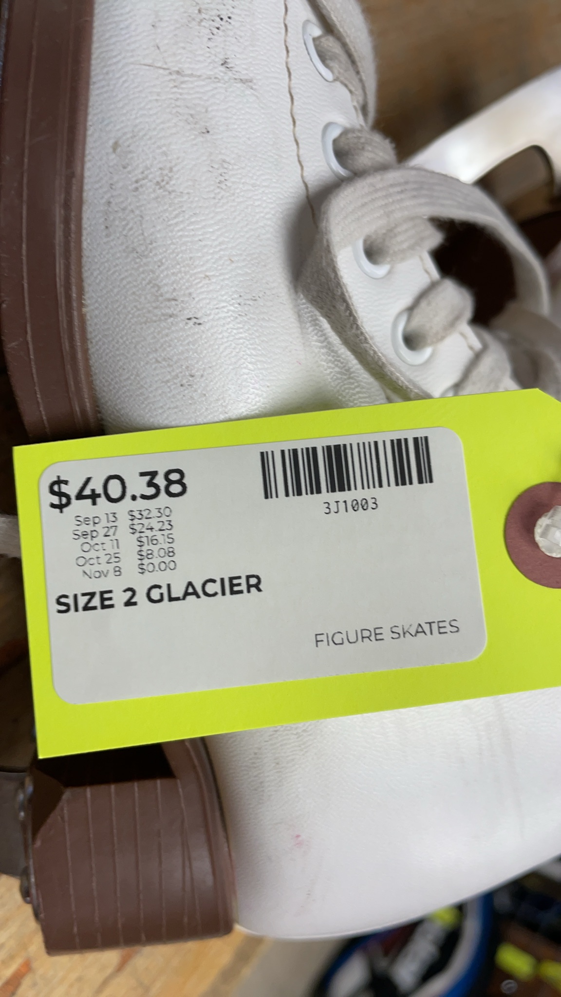 Glacier 700 Size 2 Figure Skates