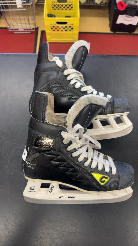 Graf Hockey Skates 703 Cobra NT-3000 Used Size 8