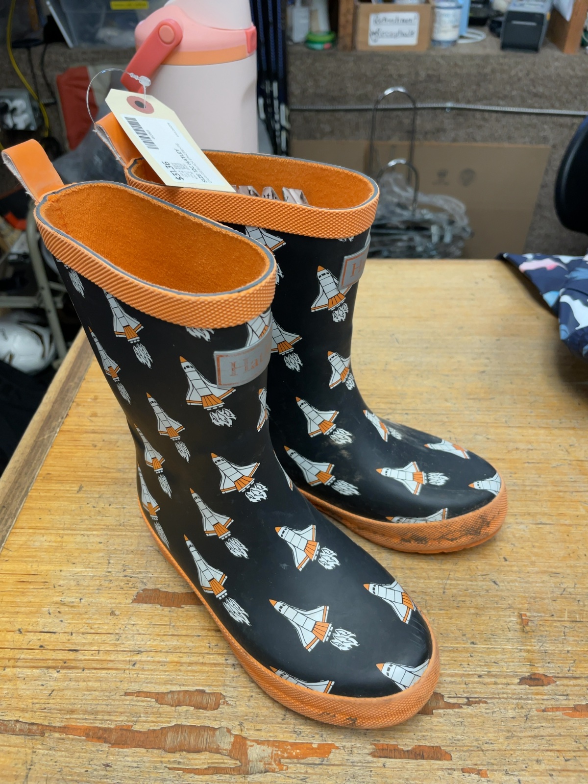 Hatley Orange/Black Spaceships Size 12C Rain Boots