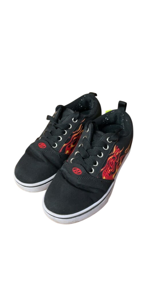 Heelys Size 1 Black/Red Flame Sneakers