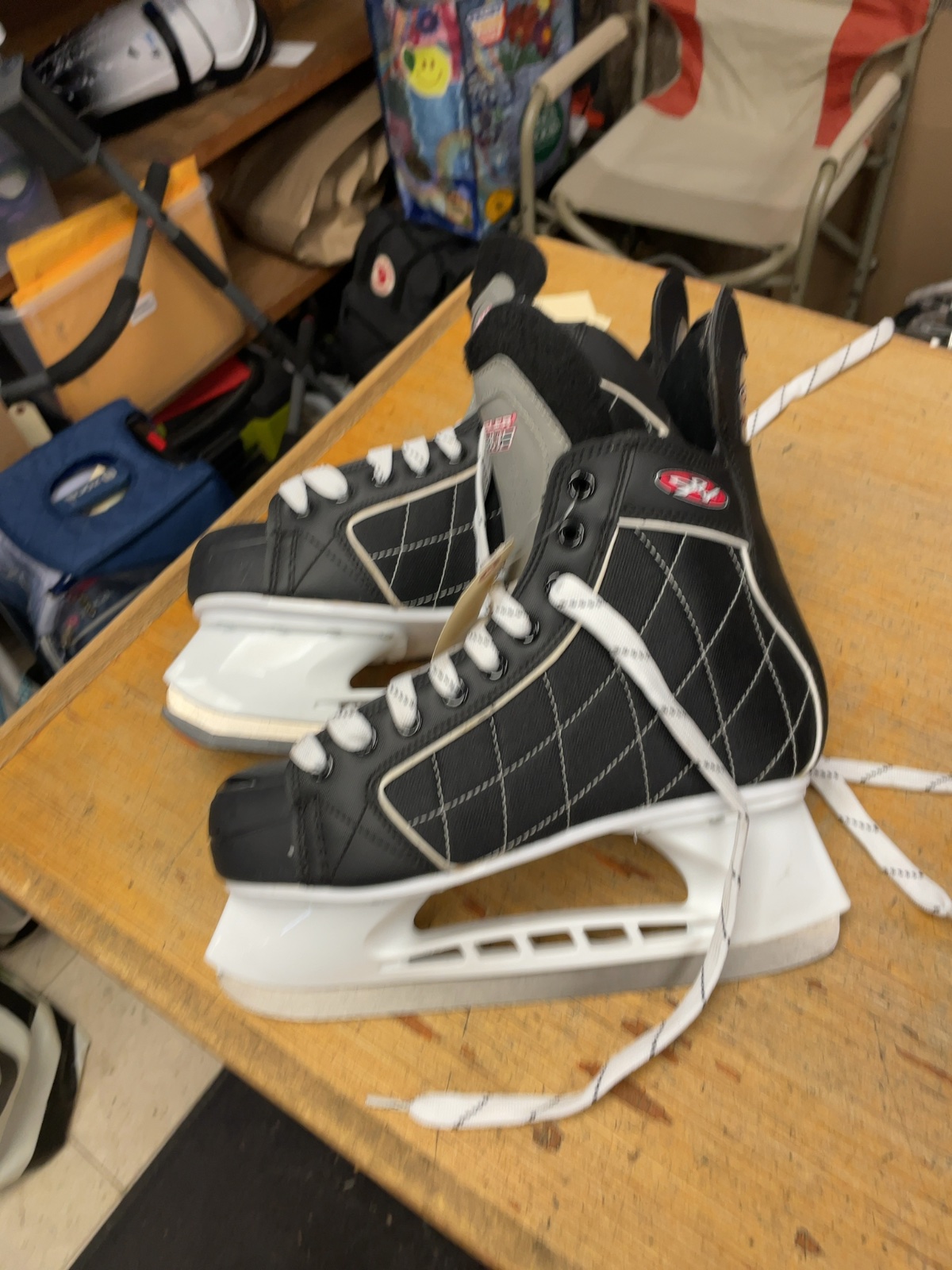 Hespeler Extreme Size 9 Hockey Skates