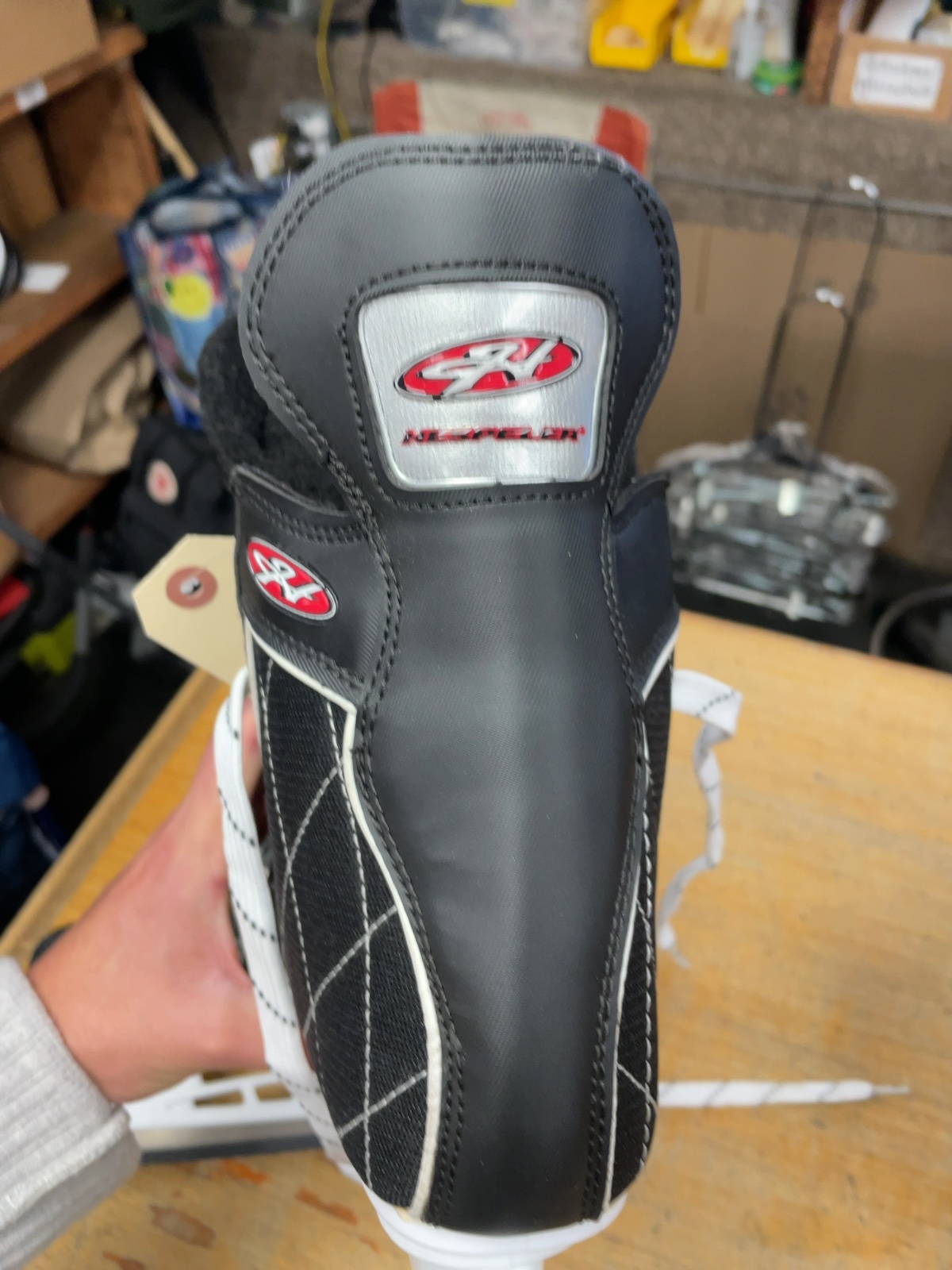 Hespeler Extreme Size 9 Hockey Skates