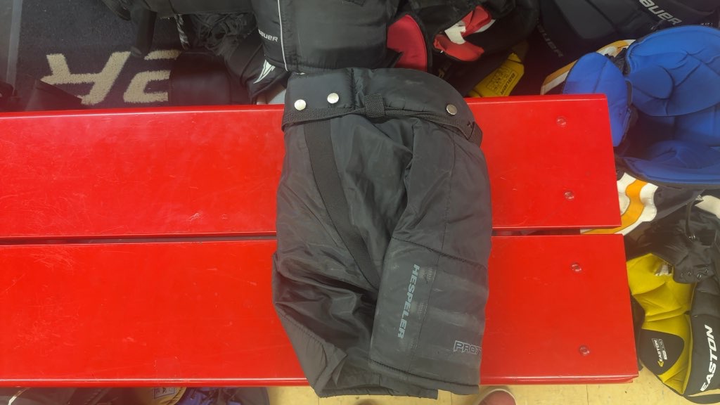 Hespeler Hockey Pants Pro 77 Youth L/XL Black
