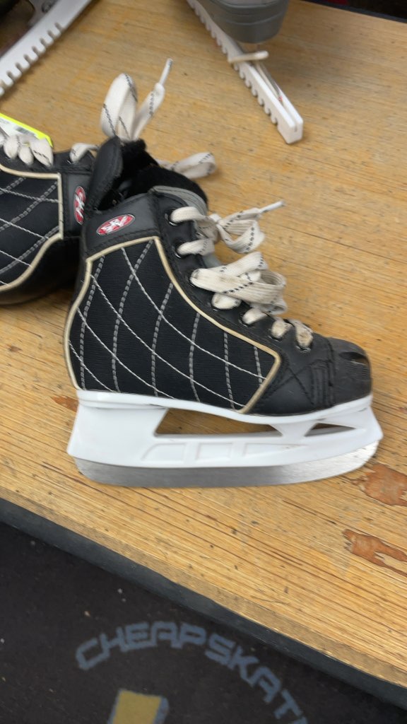 Hespeler Hockey Skates Size 12C