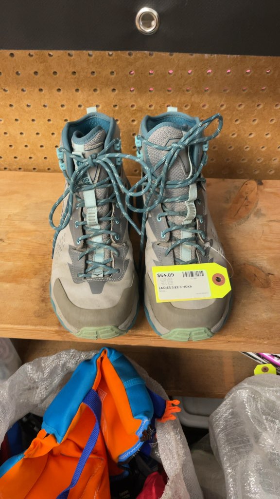 Hoka Ladies Hiking Boots Size 8