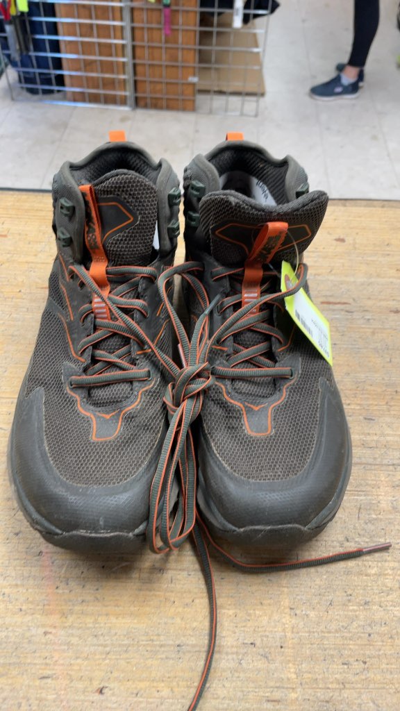 Hoka One One Sky Toa Men's Hiking Boots size 10.5