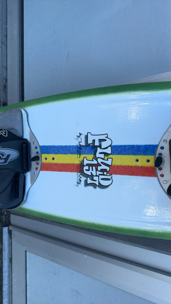 Hyperlite Fluid 137 Shaun Murray Wakeboard with Bindings - Used - 137cm