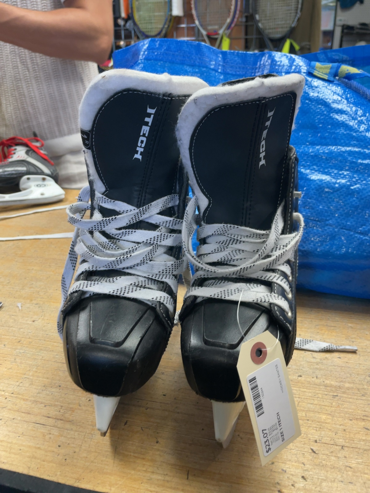 ITECH Flyer Size 1 Hockey Skates