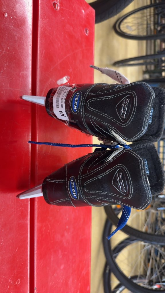 Itech Ice Skates RPM Youth Black Used Size 11Y