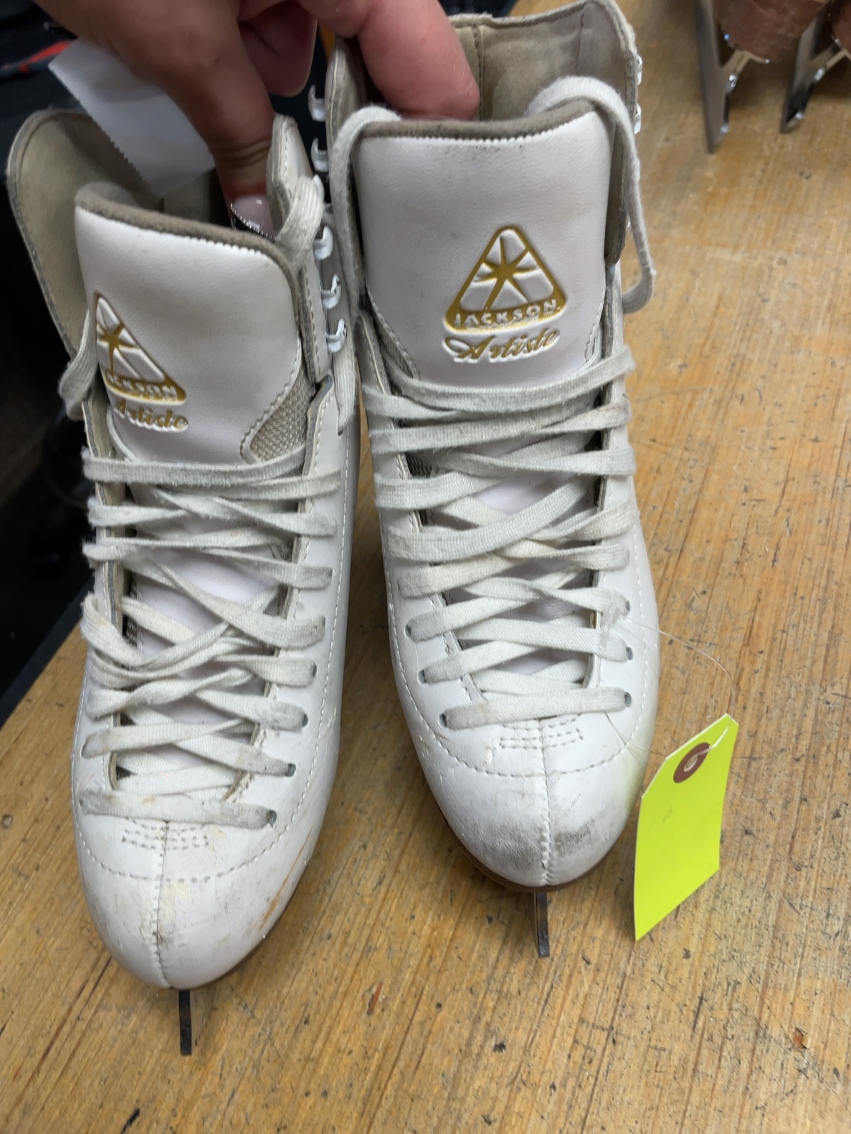 Jackson Artiste Size 4.5 Figure Skates