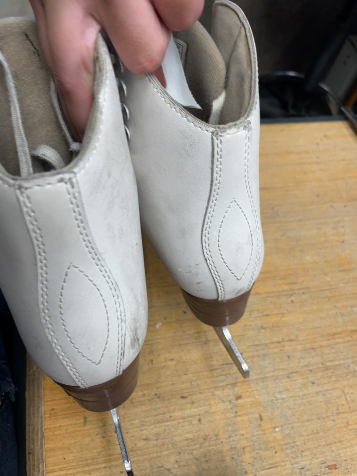 Jackson Artiste Size 4.5 Figure Skates