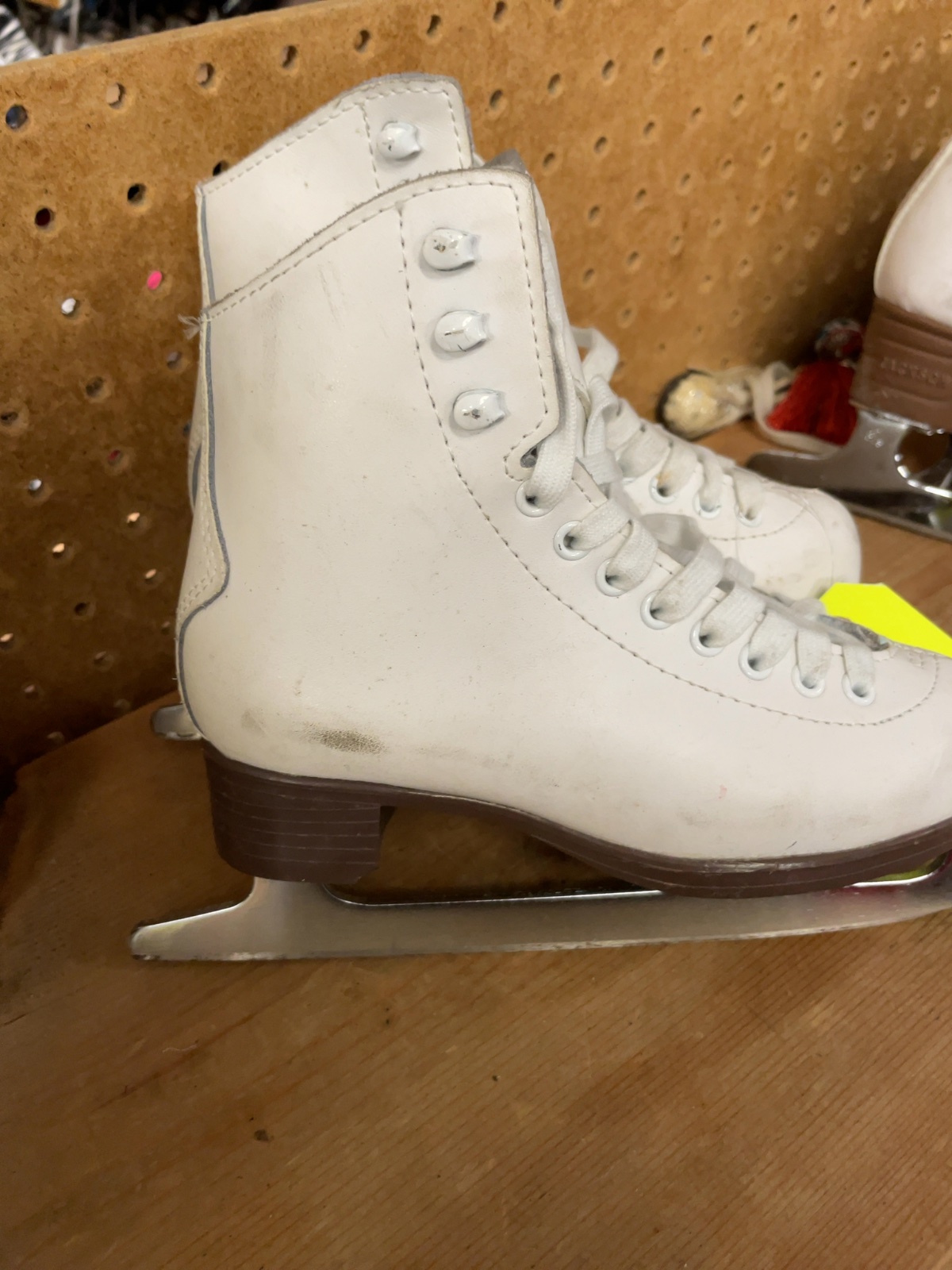 Jackson Cameo Size 13C White Figure Skates
