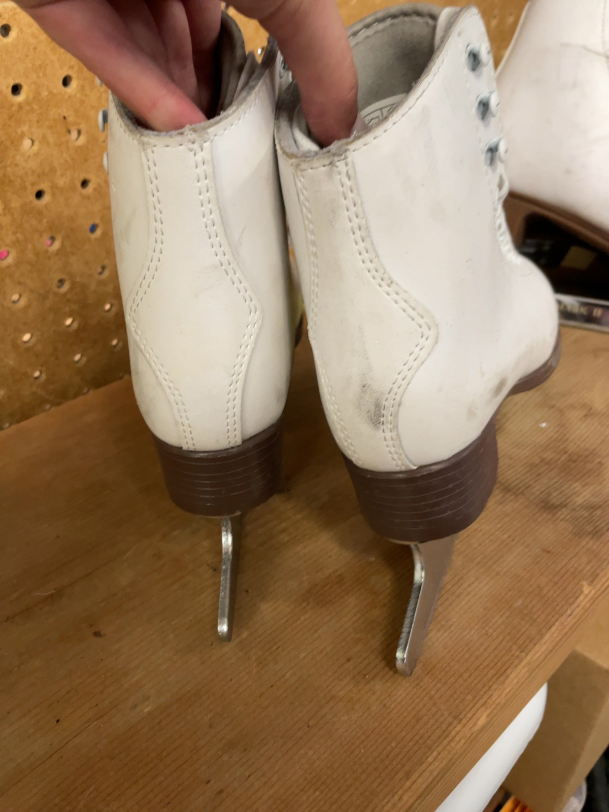 Jackson Cameo Size 13C White Figure Skates