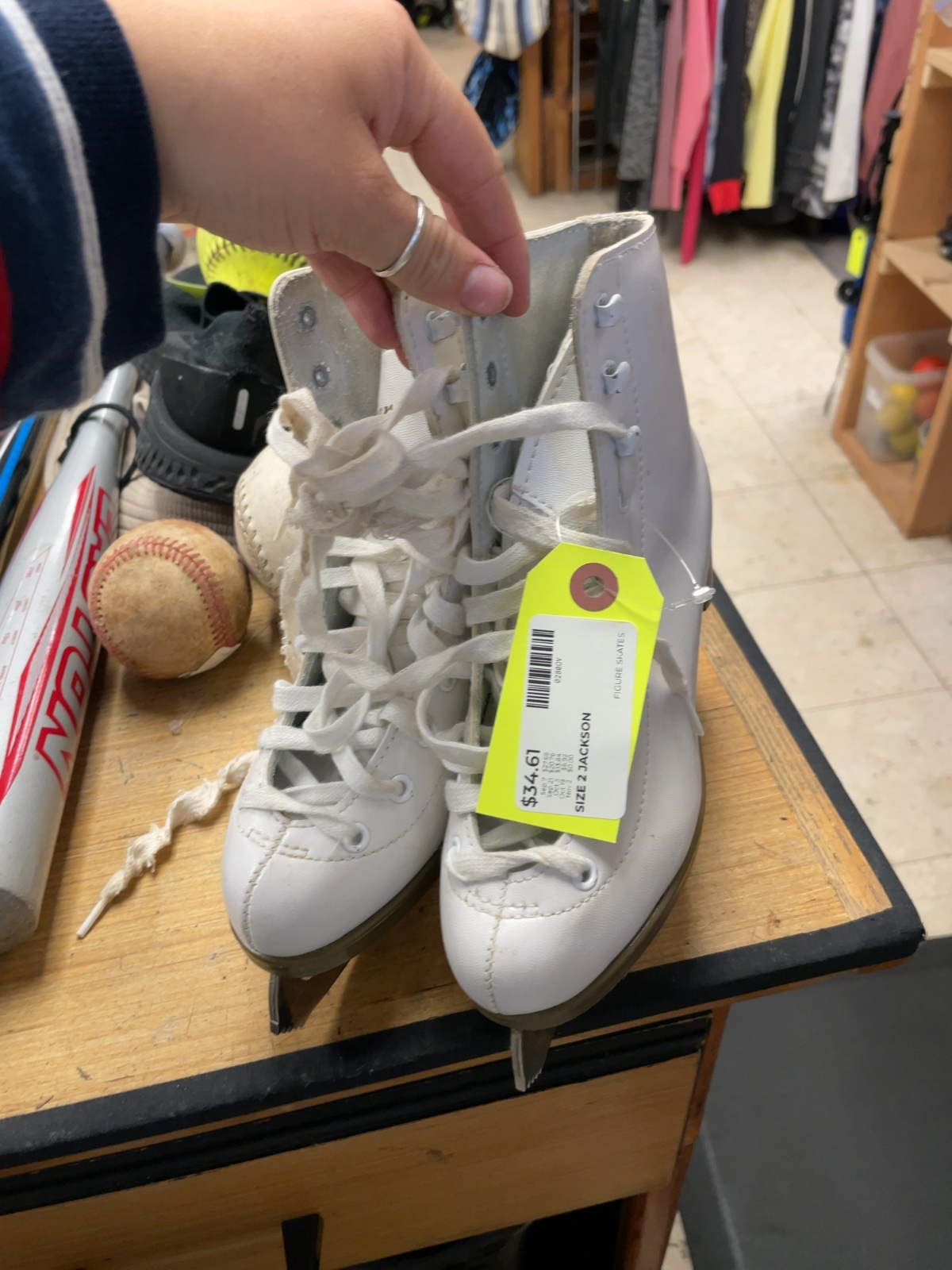 Jackson Figure Skates Size 2