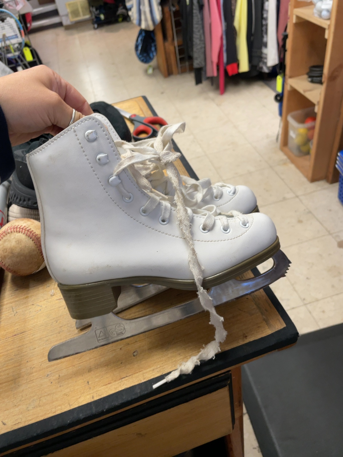 Jackson Figure Skates Size 2