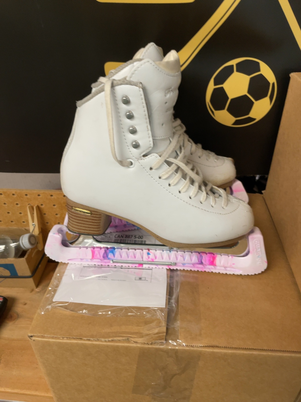 Jackson Freestyle Size 5 Figure Skates