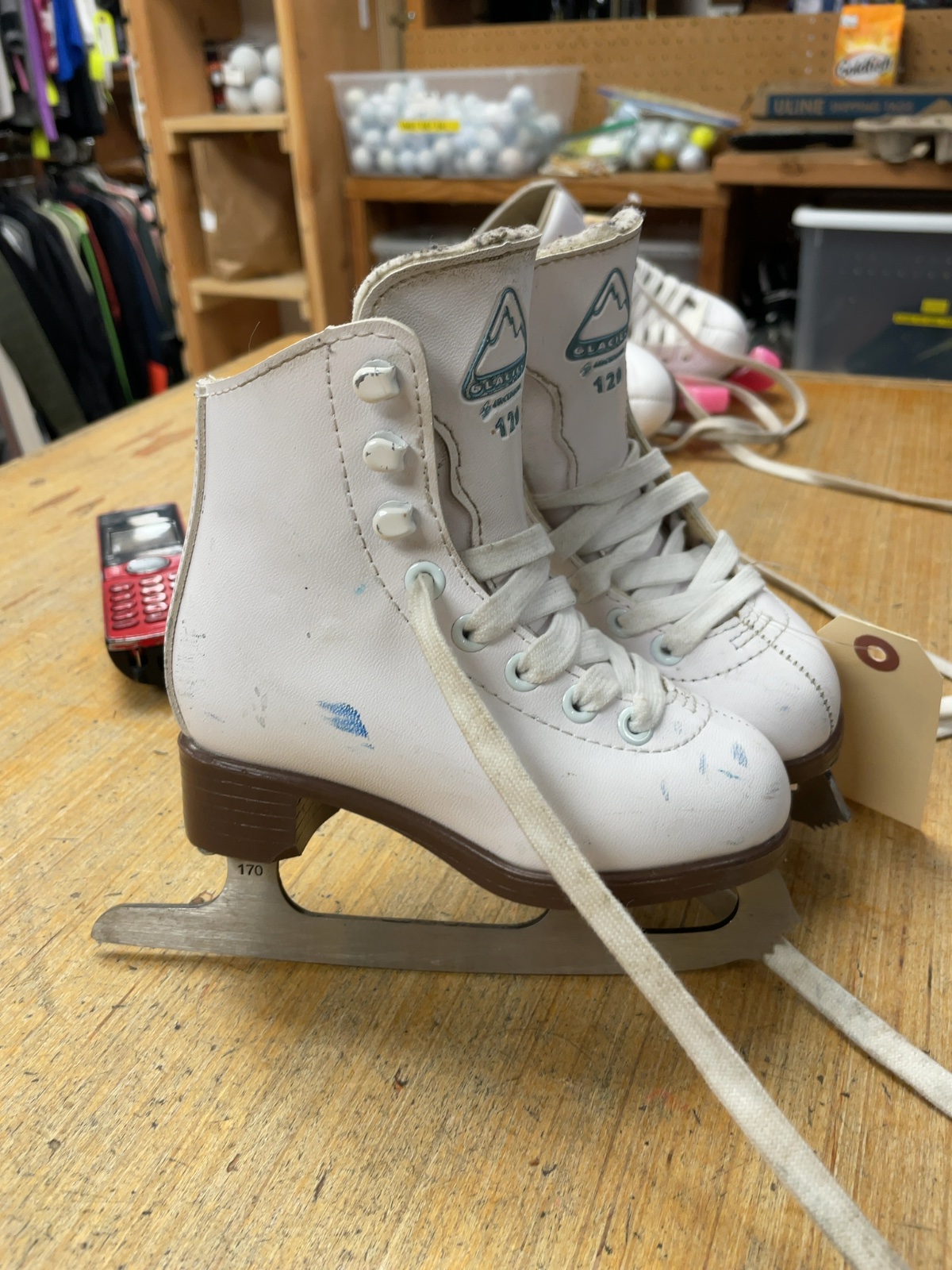 Jackson Glacier 120 9J White Figure Skates