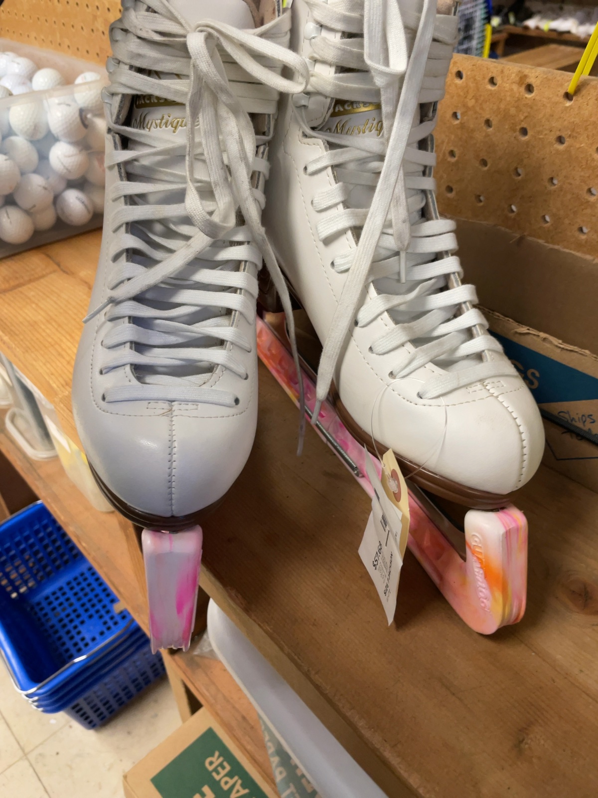 Jackson Mystique Size 7 White Figure Skates