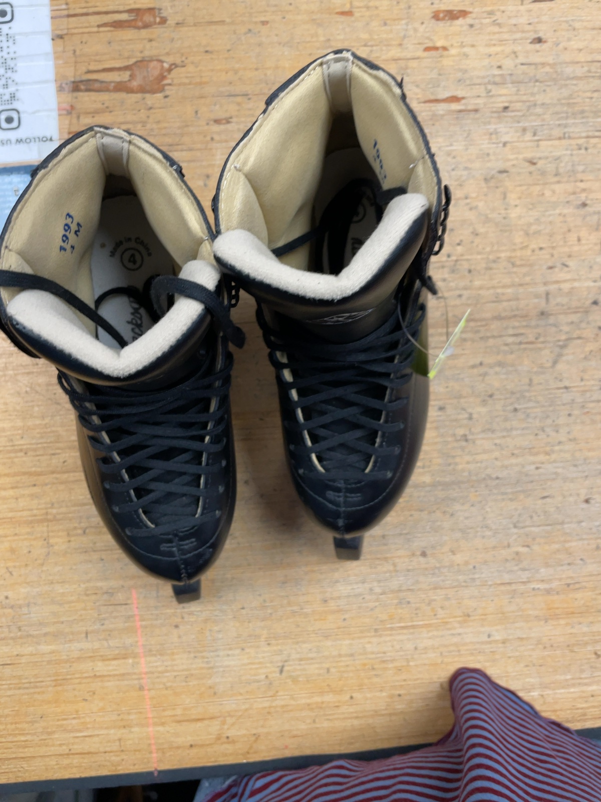 Jackson Size 4 Black Figure Skates