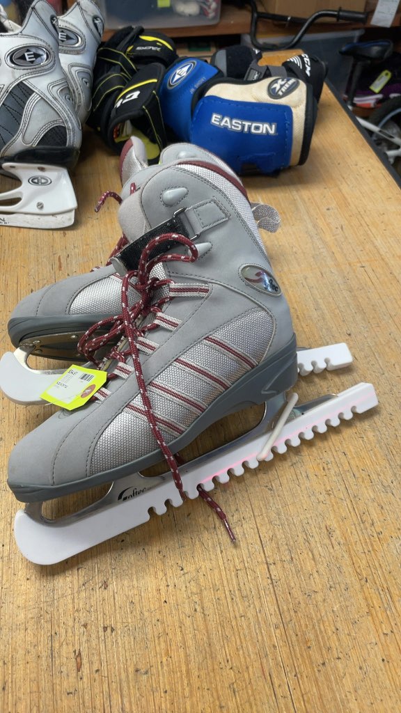 Jackson Softec Recreational Ice Skates Size 8