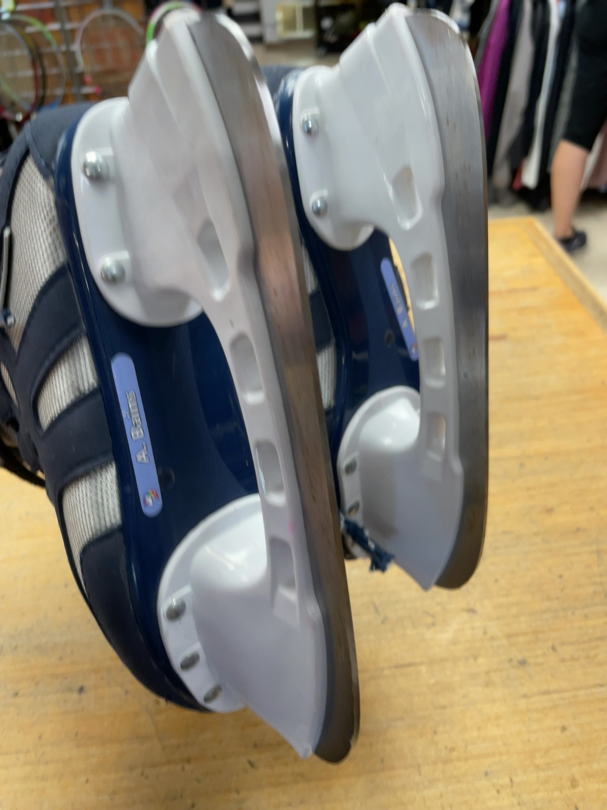 Jackson Softec Size 1 Figure Skates