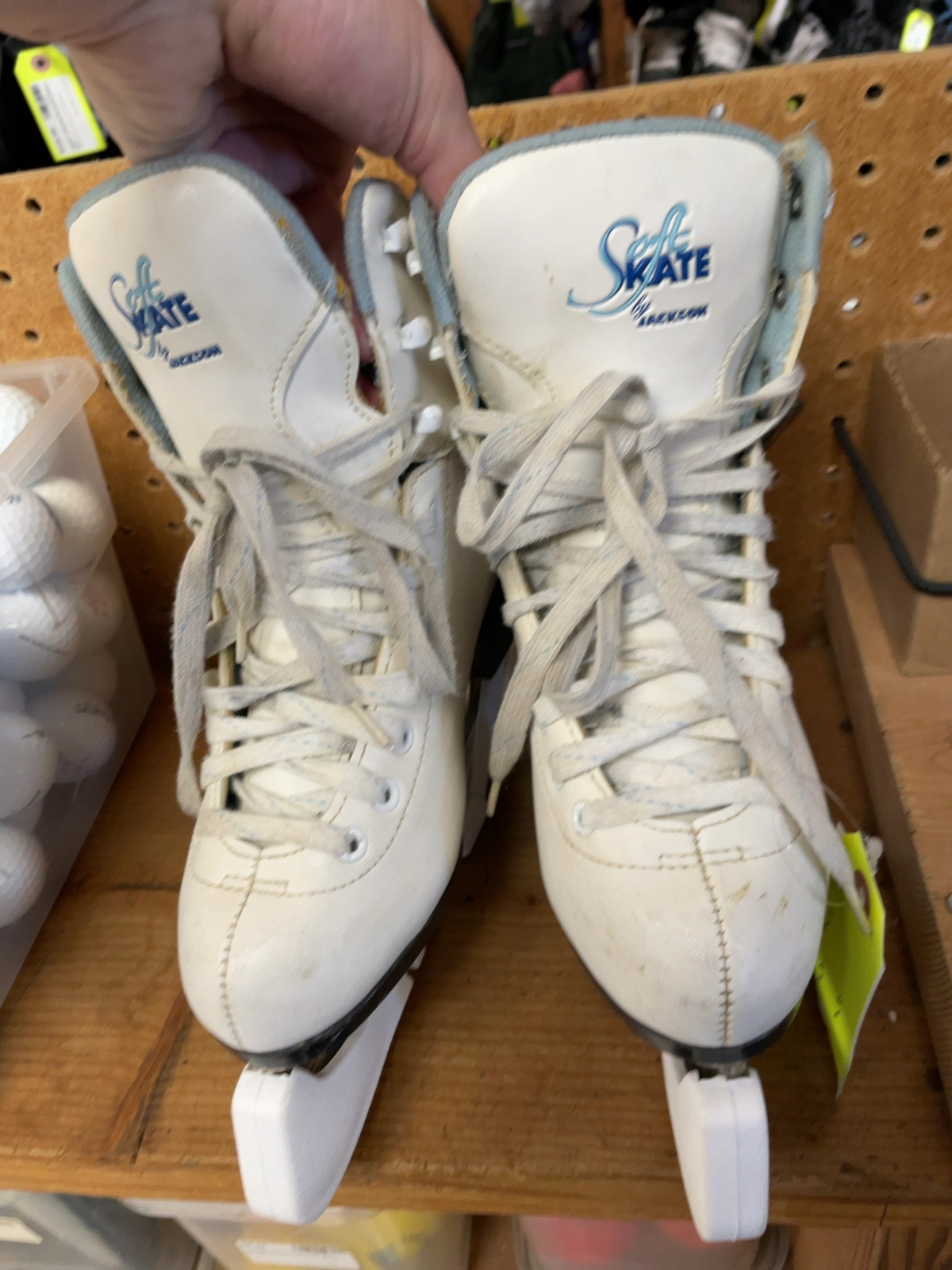 Jackson SoftSkate Size 3 White Figure Skates