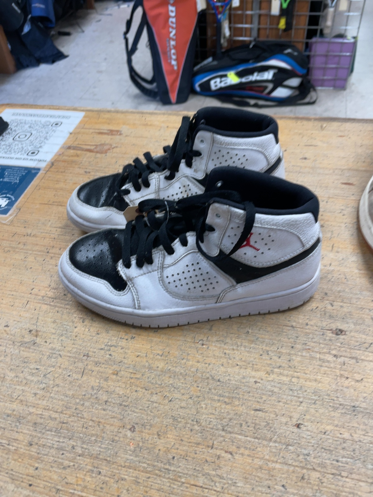 Jordan Basketball Shoes Size 6.5 Black/White/Red