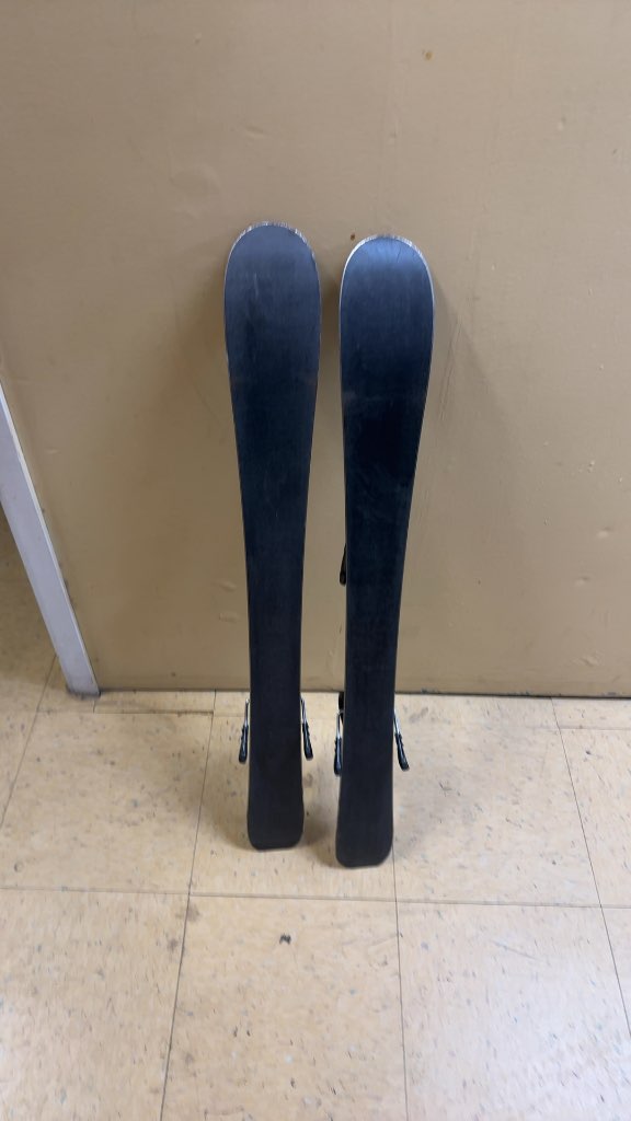 K2 Indy Junior Skis with Marker 4.5 Bindings Used 88cm