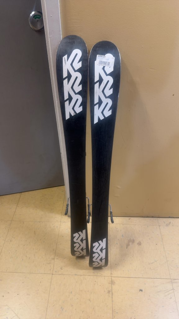 K2 Juvy Youth Skis with Marker 4.5 Bindings Used 109cm
