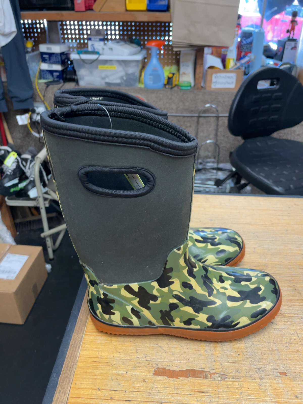 Kids Camo Rain Boots - Size 5
