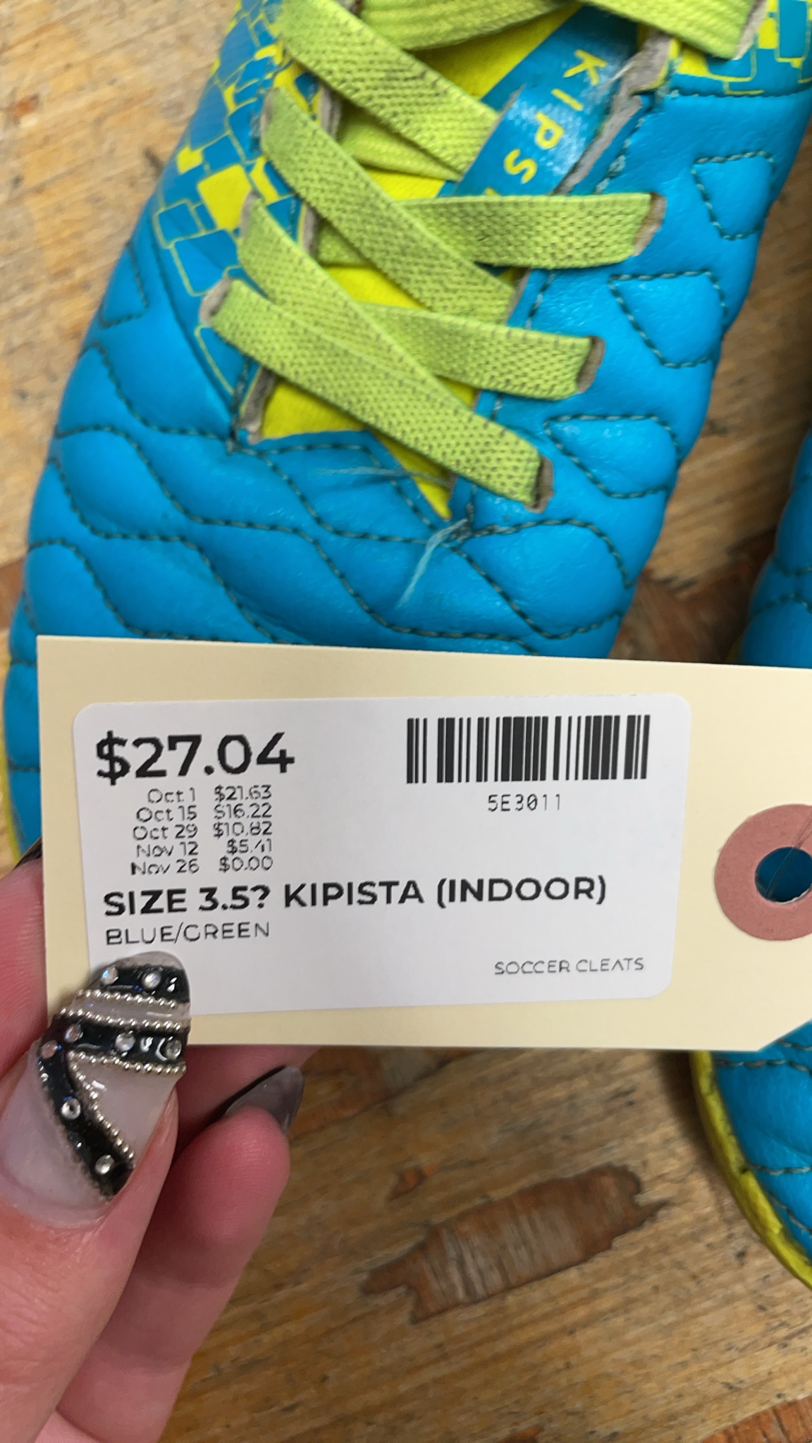 Kipsta Indoor Soccer Shoes Size 3.5 Blue/Green