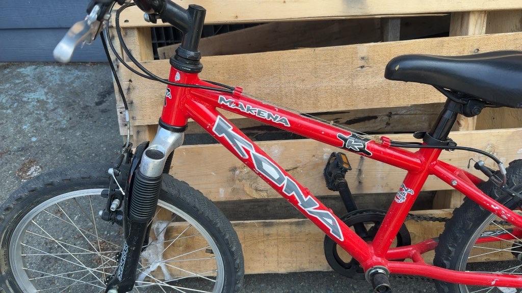 Kona Makena 20" Kids' Mountain Bike