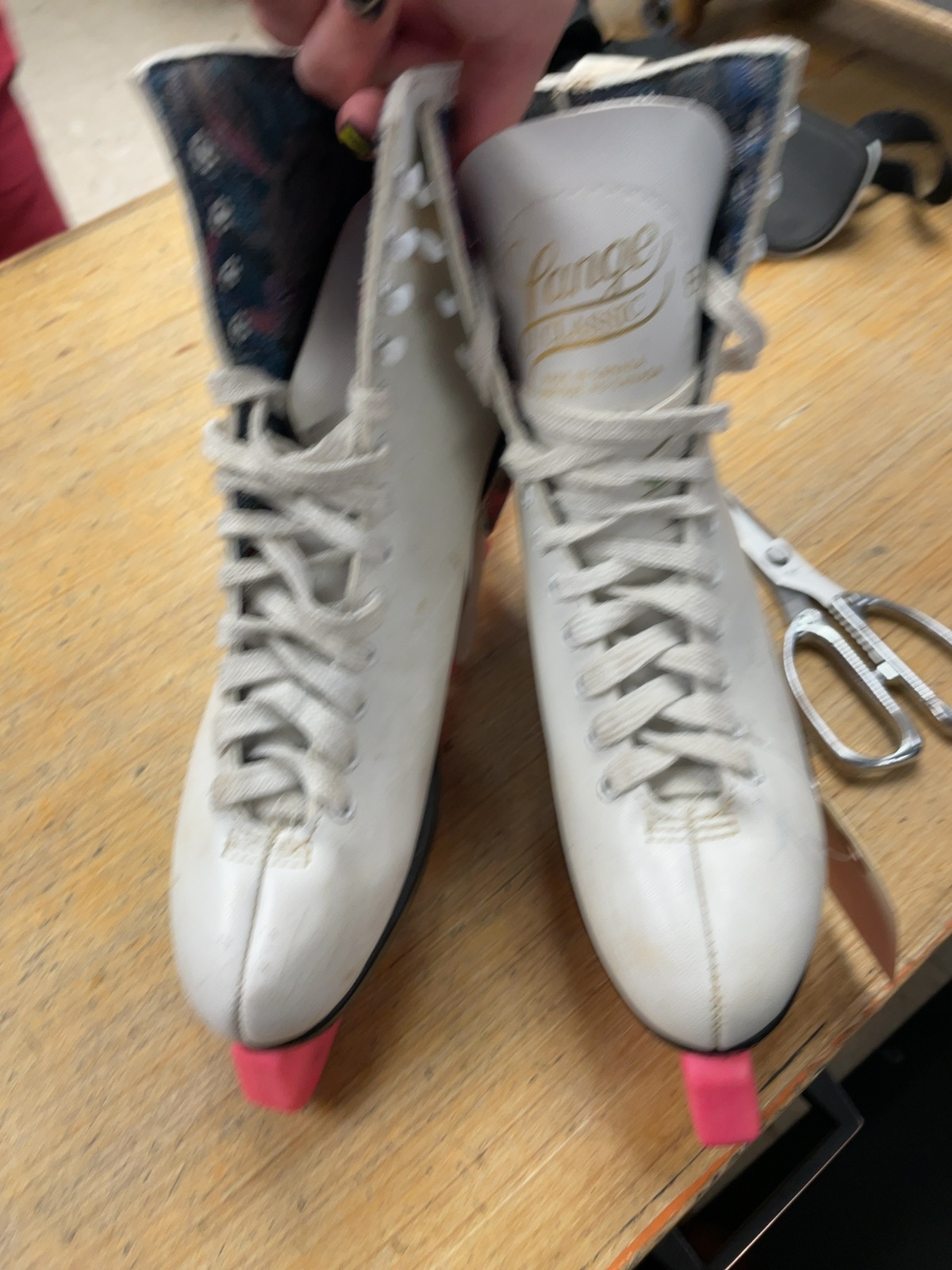 Lange Classic Size 8 Figure Skates