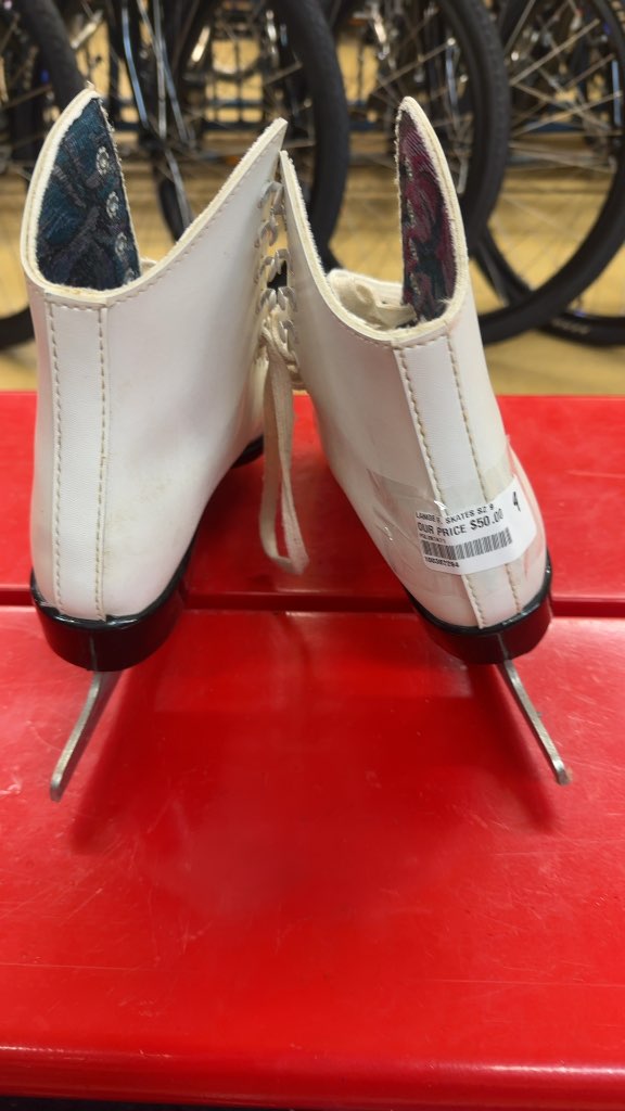 Lange Figure Skates Classic White Used Size 9