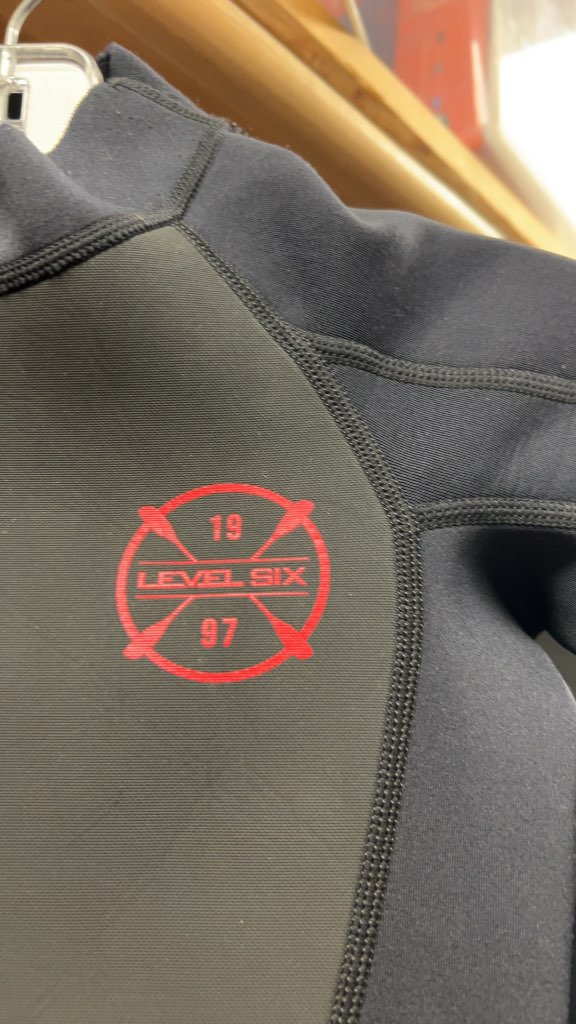 Level Six Junior Shorty Wetsuit - Size 8