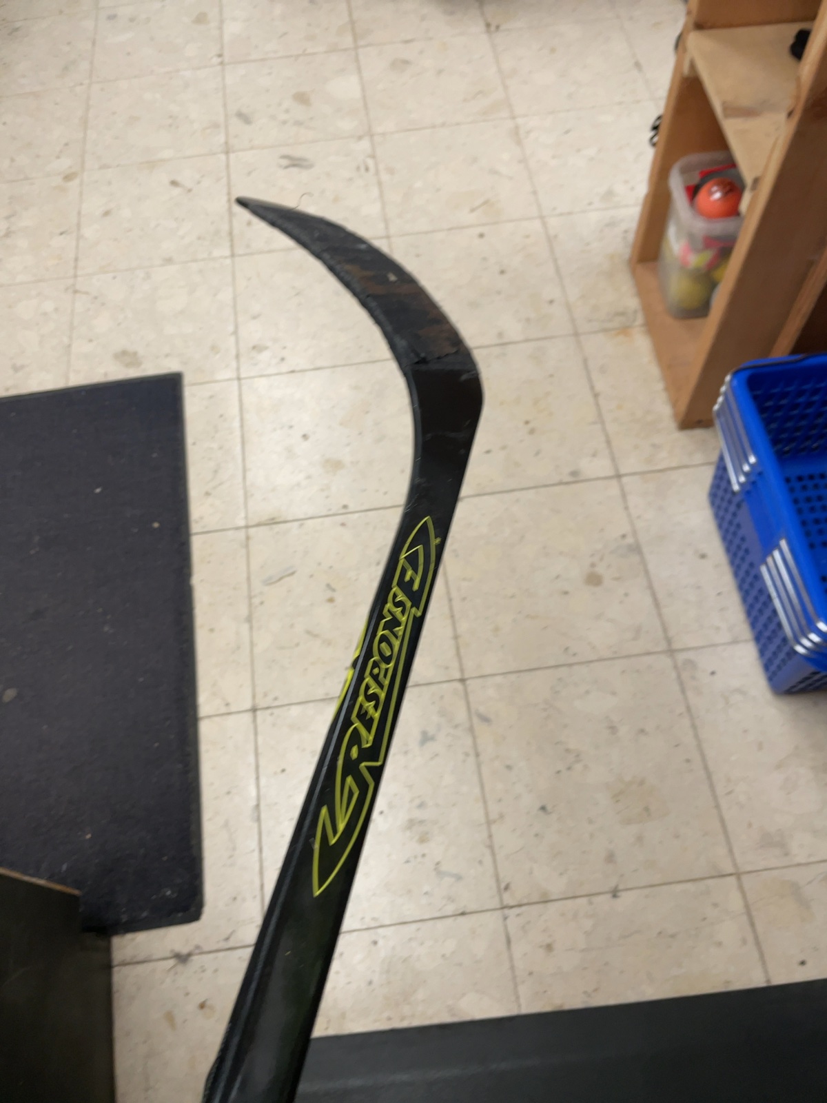Louisville Response R-BL 100 Flex 40 P92 RH Hockey Stick
