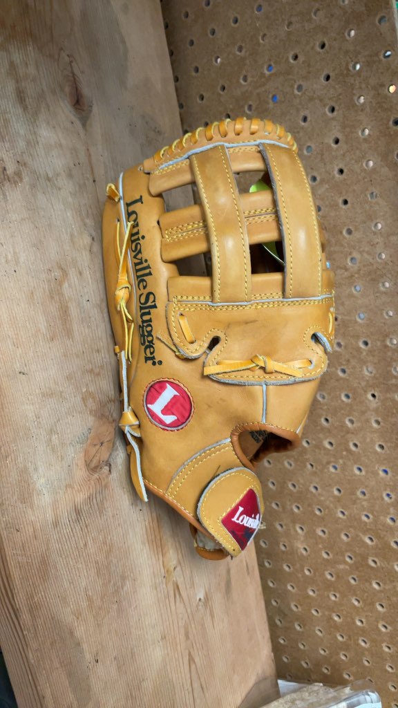 Louisville Slugger Big Daddy 14" Left Hand Throw Baseball Glove